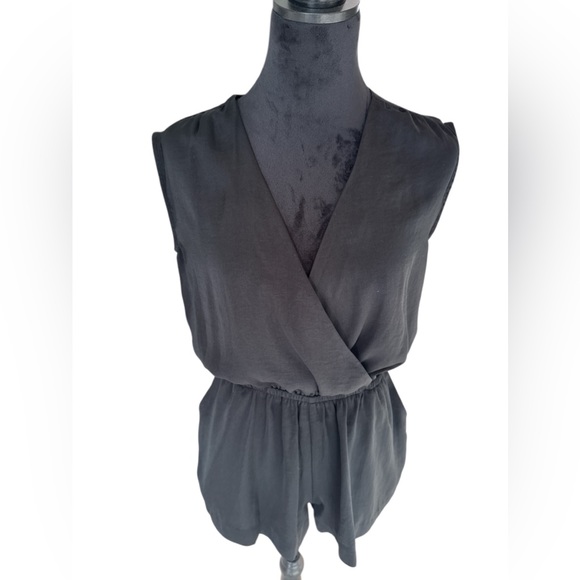 Banana Republic Petite Black Wrap Romper - Size 2P - Picture 8 of 11